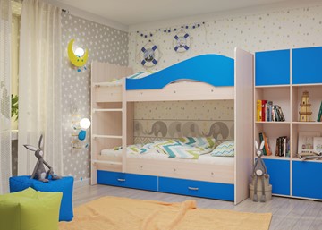 Детская 2-ярусная кровать Мая с 2 ящиками на щитах, корпус Млечный дуб, фасад Синий в Барнауле - предосмотр 3