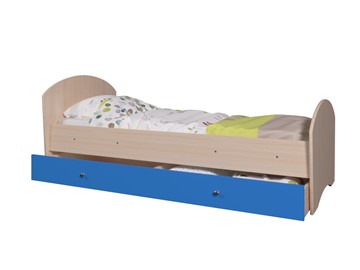 Детская кровать с ящиком Мозайка без бортиков, корпус Млечный дуб/фасад Синий (ламели) в Барнауле