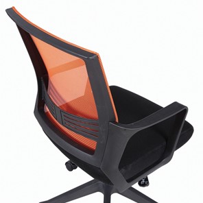 Кресло Brabix Balance MG-320 (с подлокотниками, комбинированное черное/оранжевое) 531832 в Барнауле - предосмотр 6