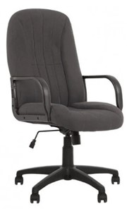 Кресло для офиса CLASSIC (PL64) ткань CAGLIARI серый С38 в Барнауле